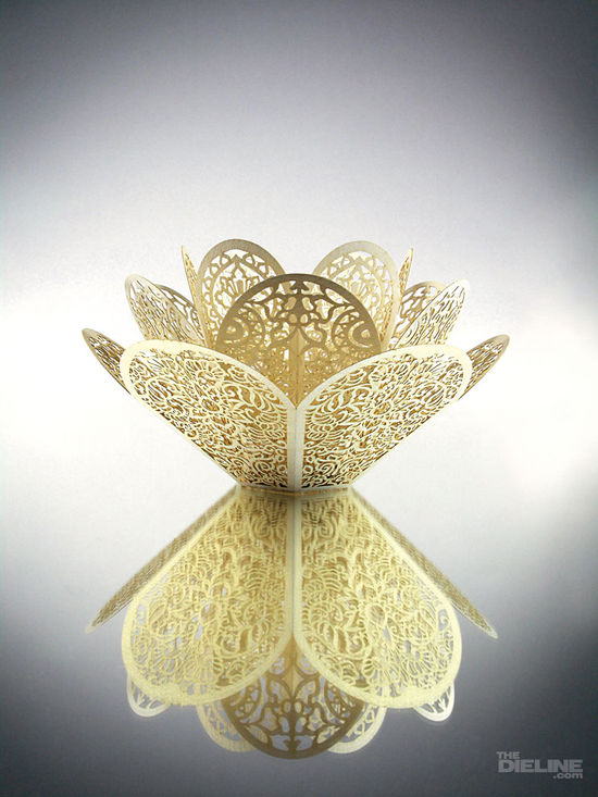 Trine_lotus_tealight_2_wm