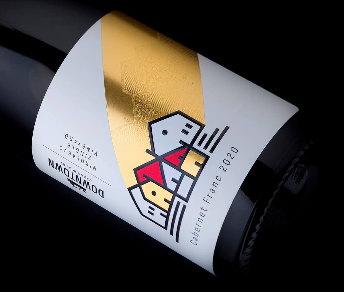 Downtown Urban Winery’s Label Illuminates The Brand’s History