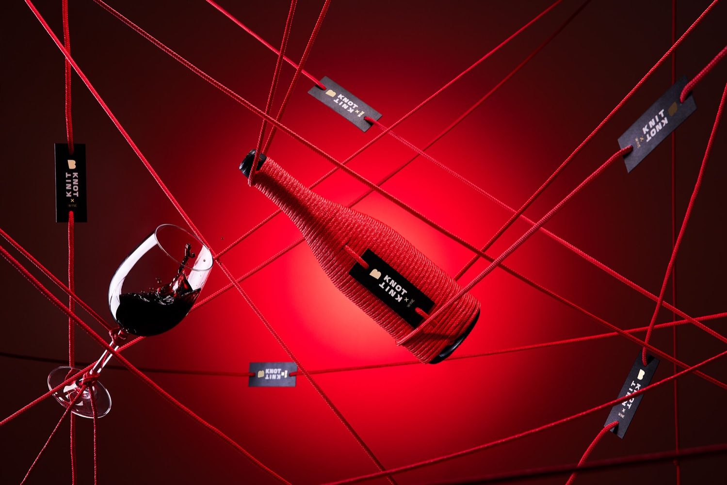 Bringing A Sense Of Texture To Packaging With Knit Knot